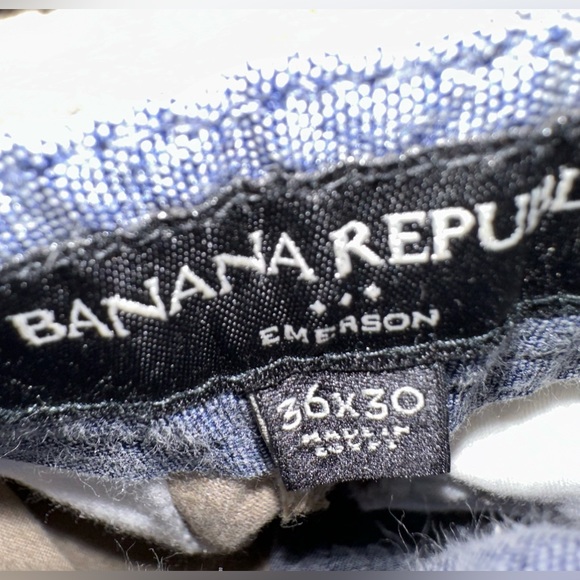 Banana Republic Mens Emerson chino fit pants are a size 36. - Picture 4 of 11